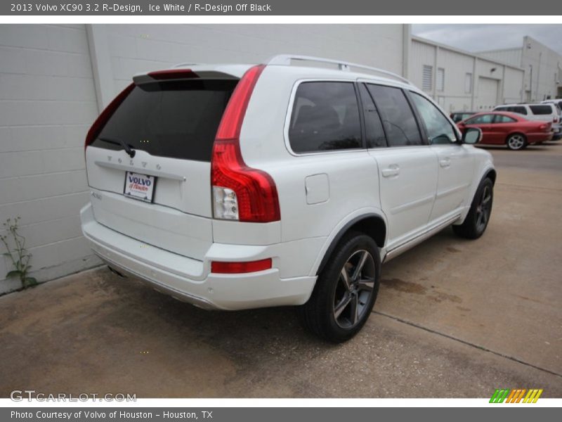 Ice White / R-Design Off Black 2013 Volvo XC90 3.2 R-Design