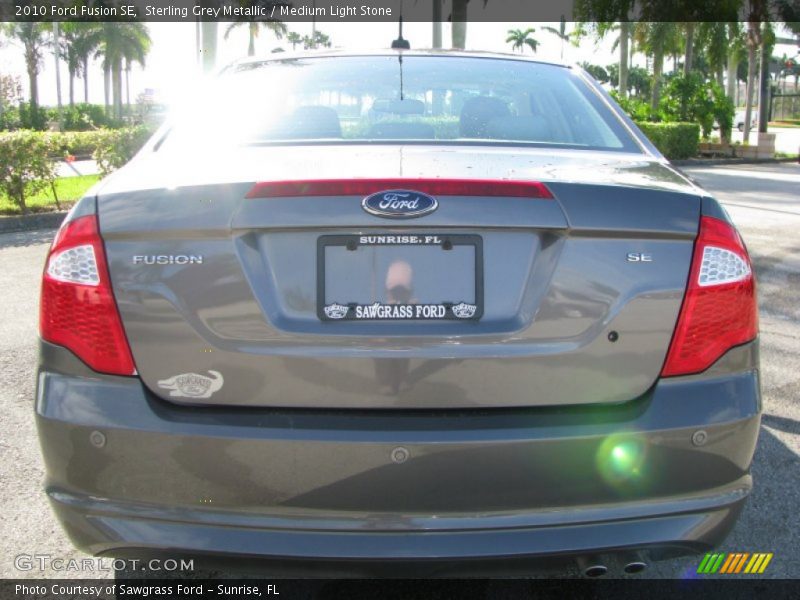 Sterling Grey Metallic / Medium Light Stone 2010 Ford Fusion SE