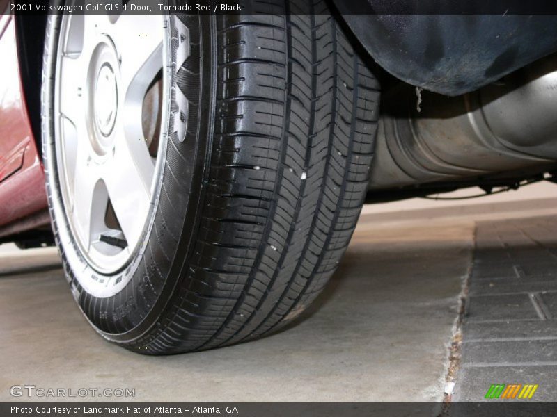 Tornado Red / Black 2001 Volkswagen Golf GLS 4 Door