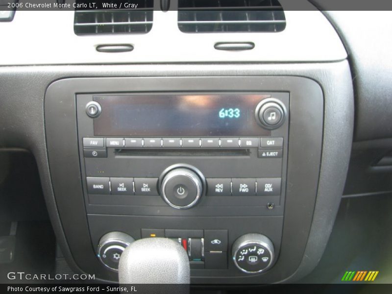 White / Gray 2006 Chevrolet Monte Carlo LT