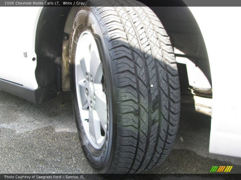 White / Gray 2006 Chevrolet Monte Carlo LT