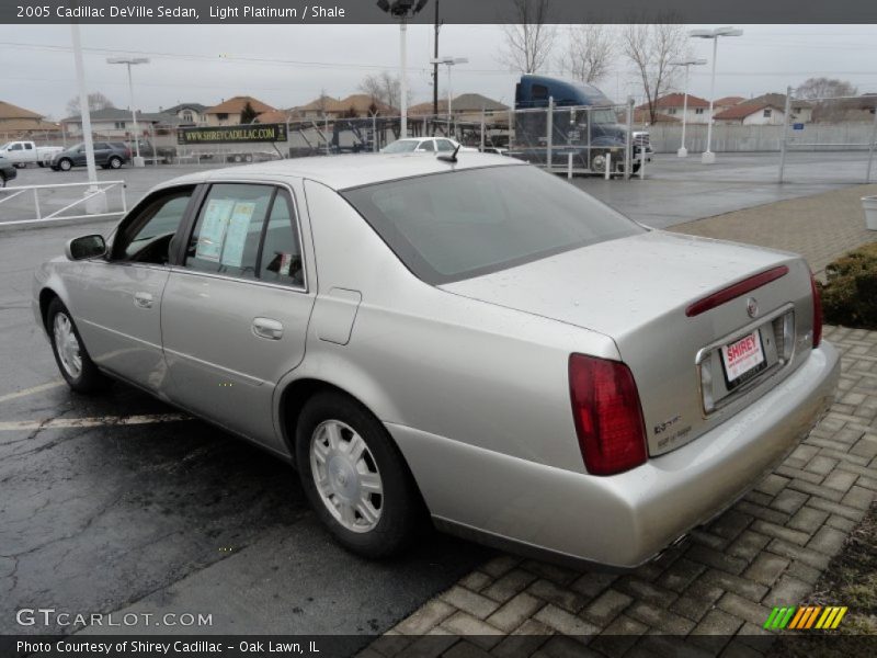 Light Platinum / Shale 2005 Cadillac DeVille Sedan