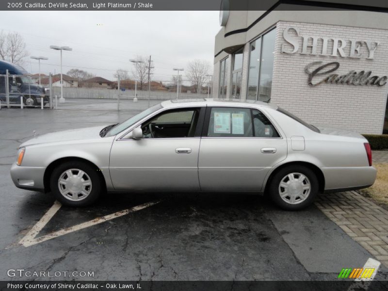 Light Platinum / Shale 2005 Cadillac DeVille Sedan