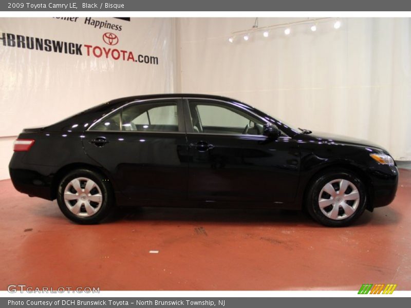 Black / Bisque 2009 Toyota Camry LE