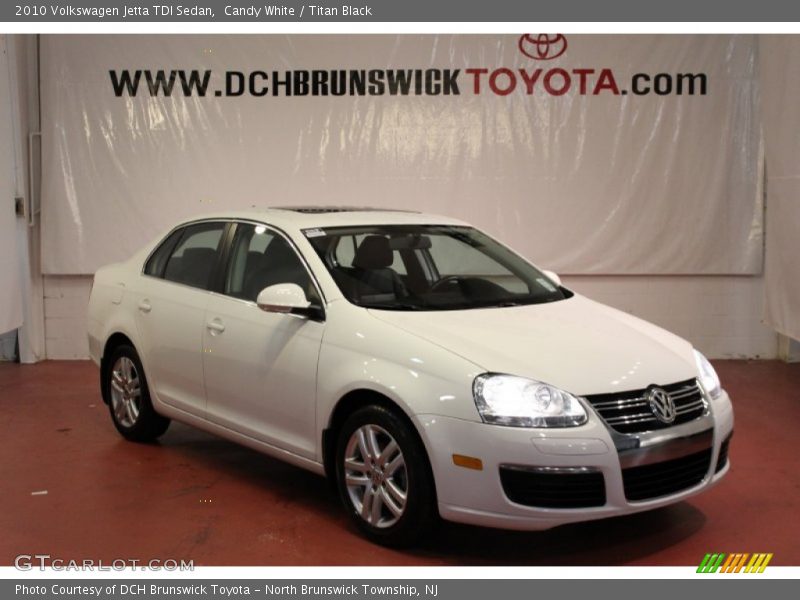 Candy White / Titan Black 2010 Volkswagen Jetta TDI Sedan