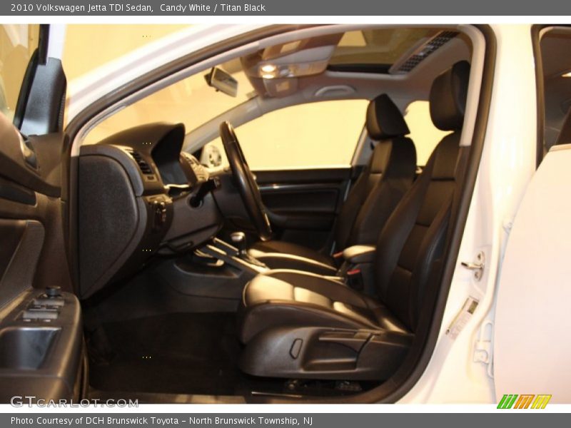 Candy White / Titan Black 2010 Volkswagen Jetta TDI Sedan