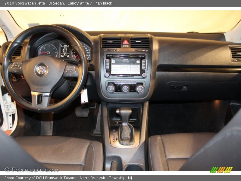 Candy White / Titan Black 2010 Volkswagen Jetta TDI Sedan