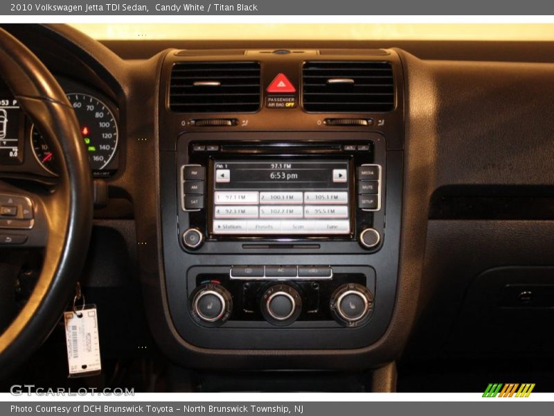 Candy White / Titan Black 2010 Volkswagen Jetta TDI Sedan