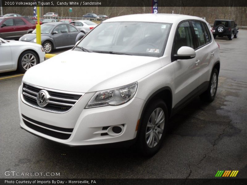 Candy White / Sandstone 2010 Volkswagen Tiguan S