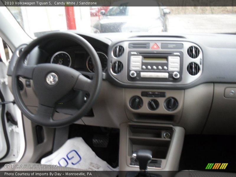 Candy White / Sandstone 2010 Volkswagen Tiguan S