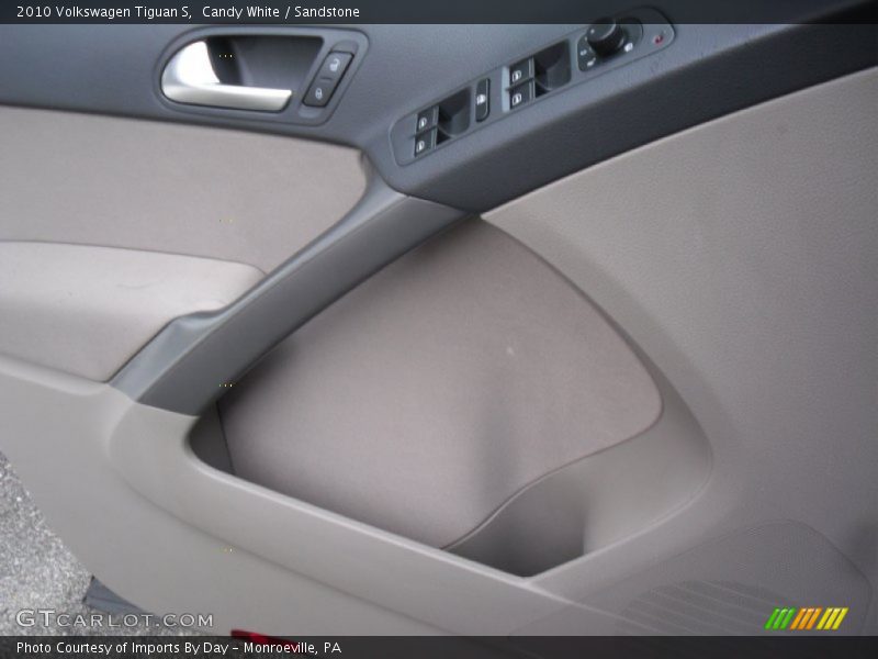 Candy White / Sandstone 2010 Volkswagen Tiguan S