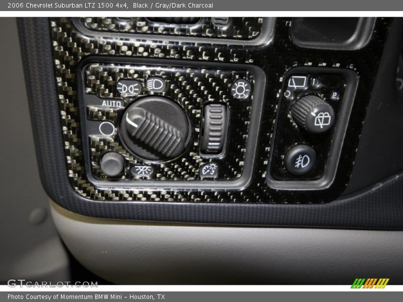 Black / Gray/Dark Charcoal 2006 Chevrolet Suburban LTZ 1500 4x4