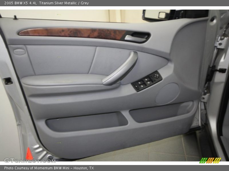 Titanium Silver Metallic / Grey 2005 BMW X5 4.4i