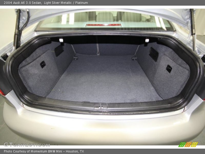Light Silver Metallic / Platinum 2004 Audi A6 3.0 Sedan