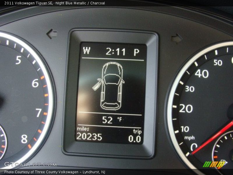 Night Blue Metallic / Charcoal 2011 Volkswagen Tiguan SE