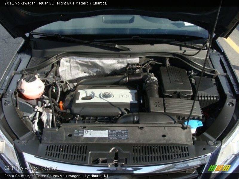Night Blue Metallic / Charcoal 2011 Volkswagen Tiguan SE