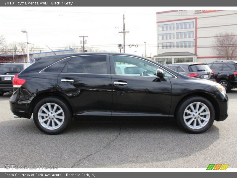 Black / Gray 2010 Toyota Venza AWD