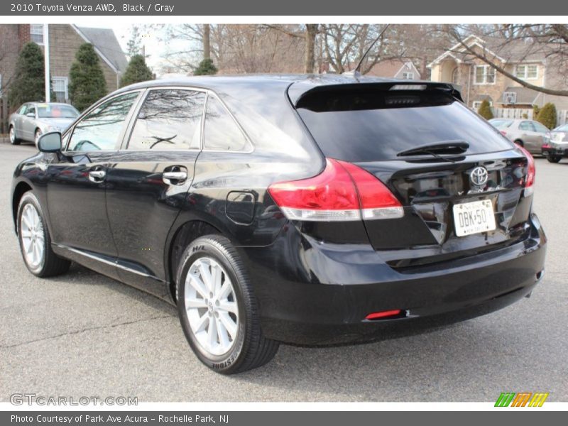 Black / Gray 2010 Toyota Venza AWD