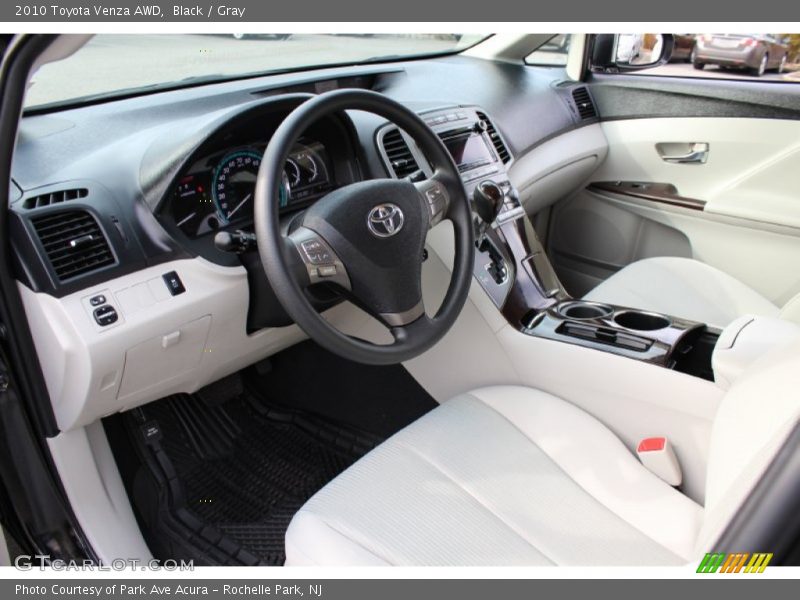 Black / Gray 2010 Toyota Venza AWD