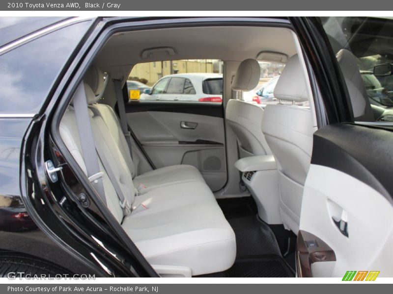 Black / Gray 2010 Toyota Venza AWD