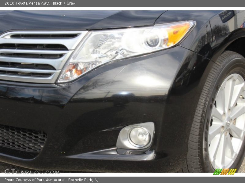 Black / Gray 2010 Toyota Venza AWD