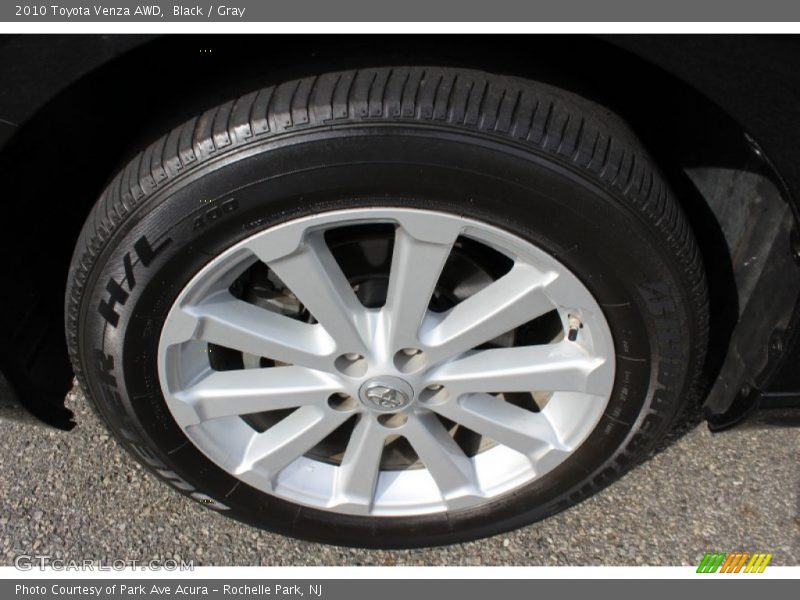Black / Gray 2010 Toyota Venza AWD