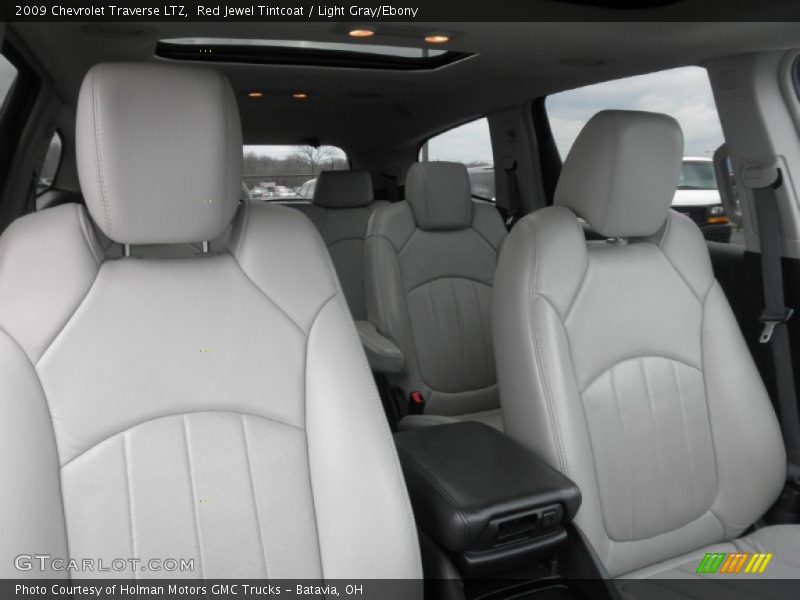  2009 Traverse LTZ Light Gray/Ebony Interior