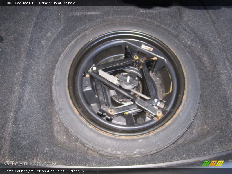 Crimson Pearl / Shale 2006 Cadillac DTS
