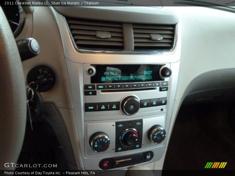 Silver Ice Metallic / Titanium 2011 Chevrolet Malibu LS
