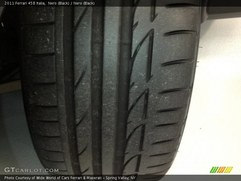 Nero (Black) / Nero (Black) 2011 Ferrari 458 Italia