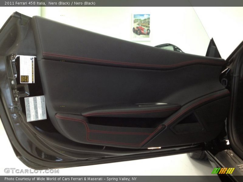 Nero (Black) / Nero (Black) 2011 Ferrari 458 Italia