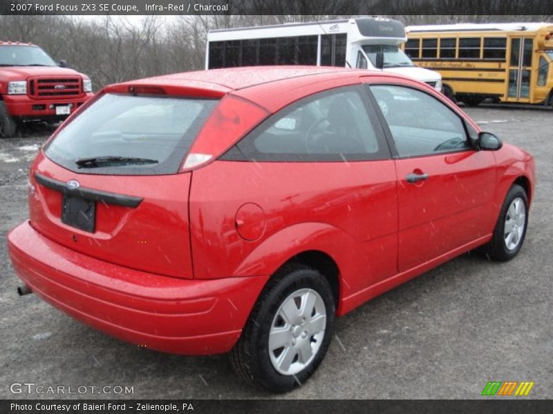 Infra-Red / Charcoal 2007 Ford Focus ZX3 SE Coupe