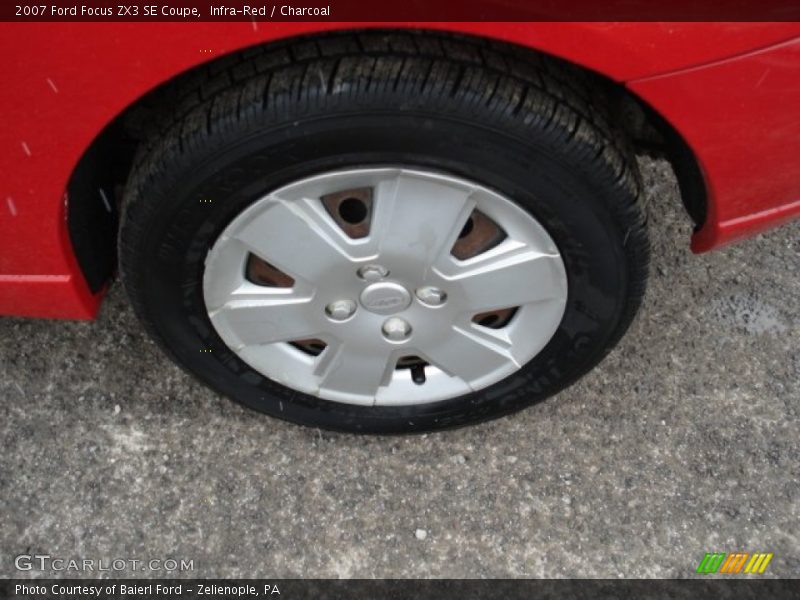Infra-Red / Charcoal 2007 Ford Focus ZX3 SE Coupe