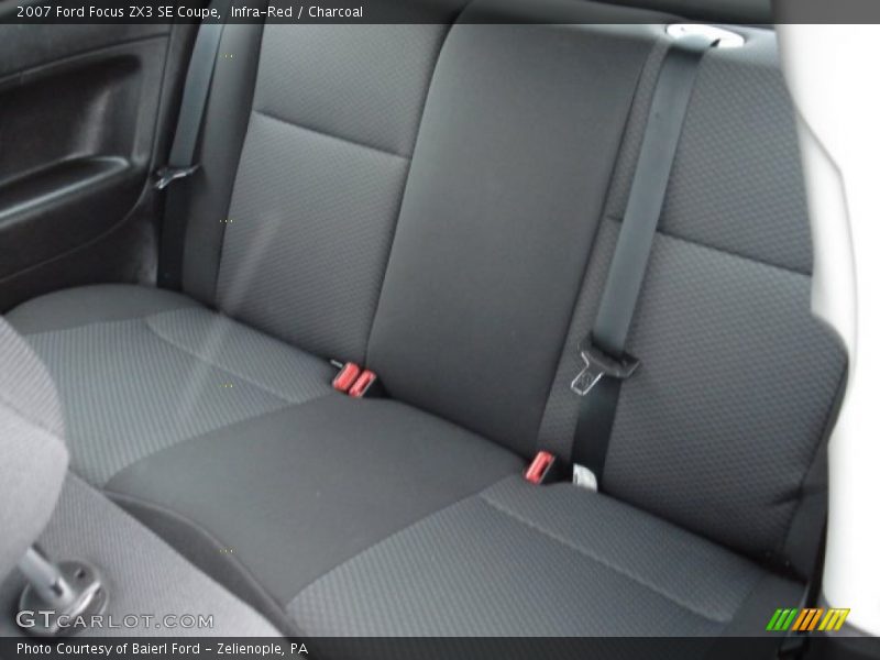 Infra-Red / Charcoal 2007 Ford Focus ZX3 SE Coupe