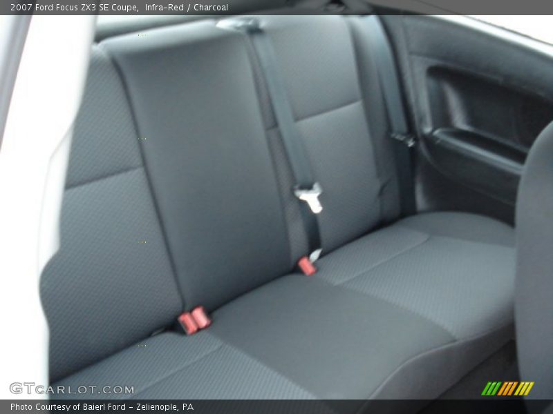 Infra-Red / Charcoal 2007 Ford Focus ZX3 SE Coupe