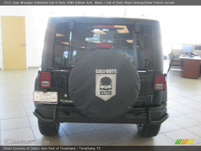 Black / Call of Duty: Black Sedosa/Silver French-Accent 2012 Jeep Wrangler Unlimited Call of Duty: MW3 Edition 4x4