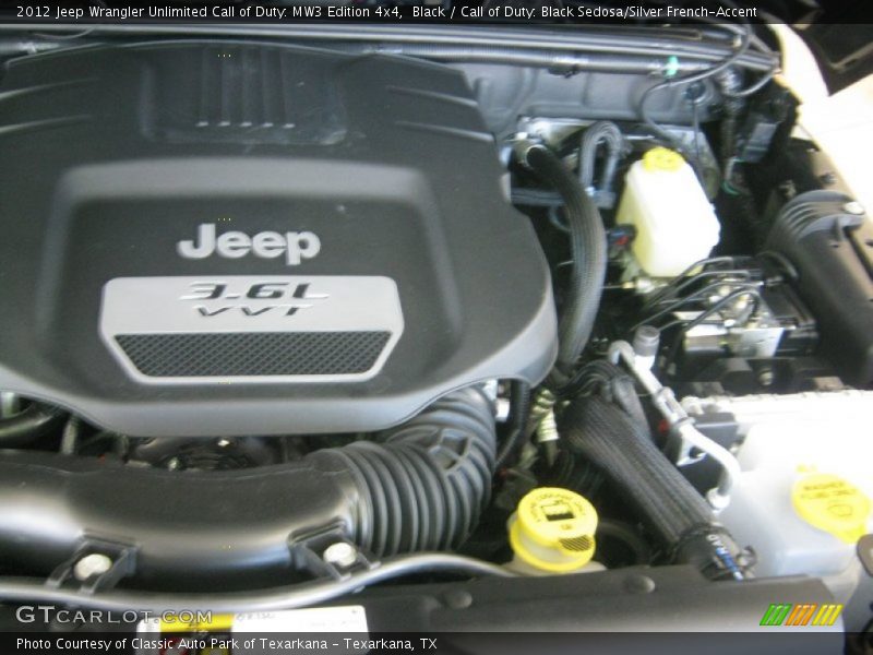 Black / Call of Duty: Black Sedosa/Silver French-Accent 2012 Jeep Wrangler Unlimited Call of Duty: MW3 Edition 4x4