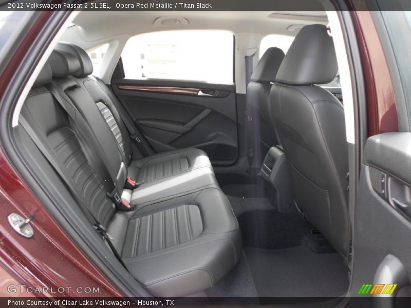 Opera Red Metallic / Titan Black 2012 Volkswagen Passat 2.5L SEL