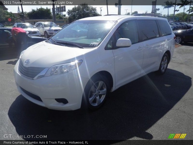 Super White / Light Gray 2011 Toyota Sienna LE