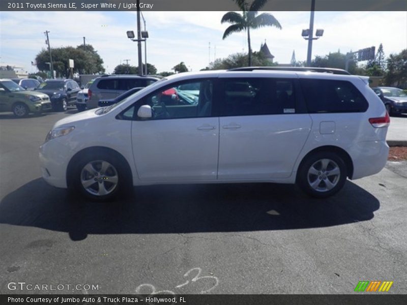 Super White / Light Gray 2011 Toyota Sienna LE