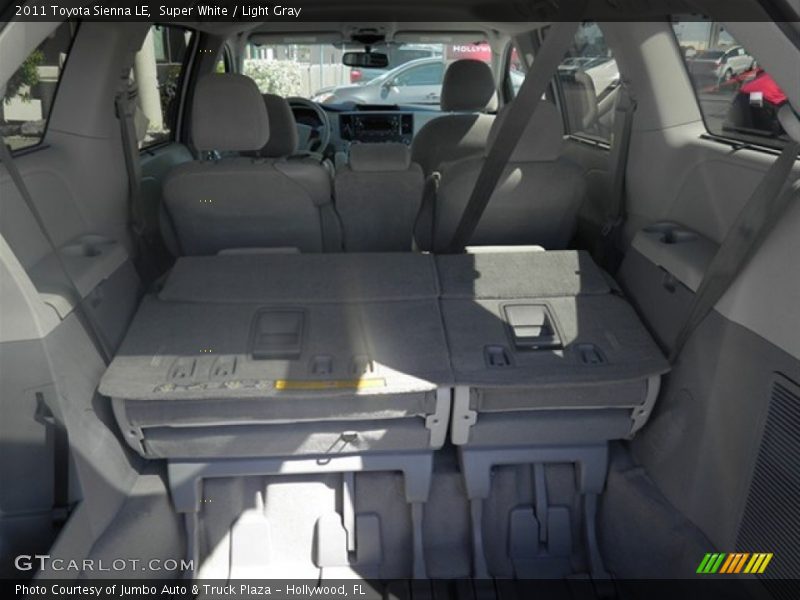 Super White / Light Gray 2011 Toyota Sienna LE
