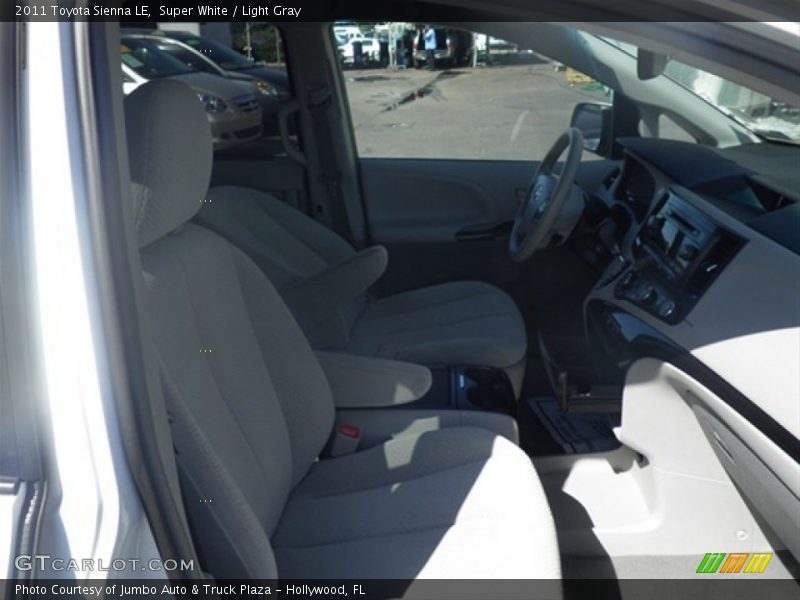 Super White / Light Gray 2011 Toyota Sienna LE