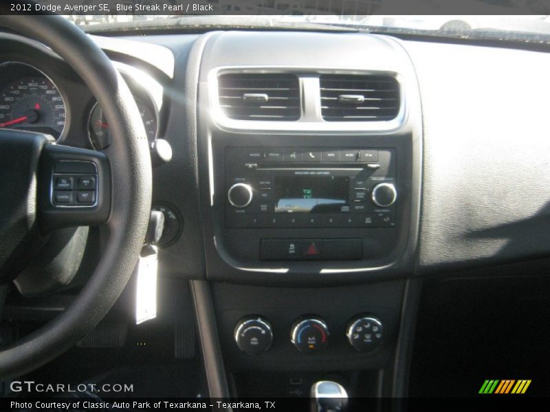 Blue Streak Pearl / Black 2012 Dodge Avenger SE