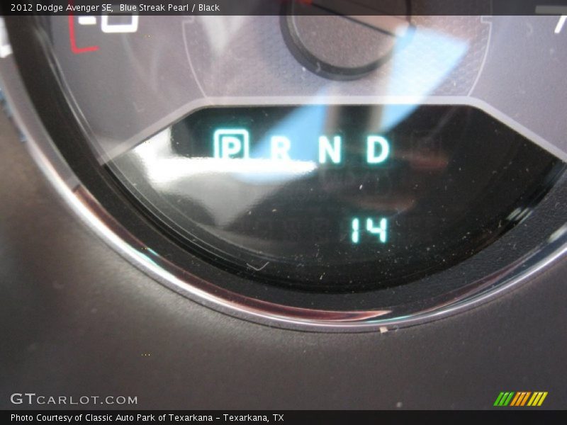 Blue Streak Pearl / Black 2012 Dodge Avenger SE