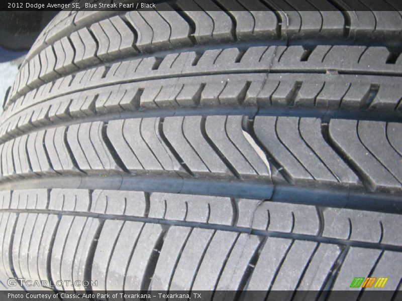 Blue Streak Pearl / Black 2012 Dodge Avenger SE