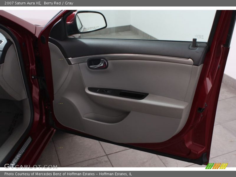 Berry Red / Gray 2007 Saturn Aura XE