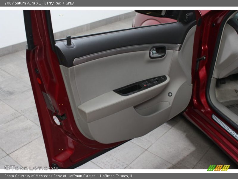Berry Red / Gray 2007 Saturn Aura XE