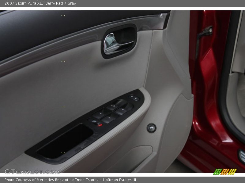 Berry Red / Gray 2007 Saturn Aura XE