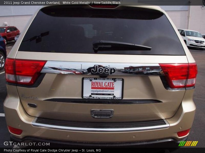 White Gold Metallic / New Saddle/Black 2011 Jeep Grand Cherokee Overland