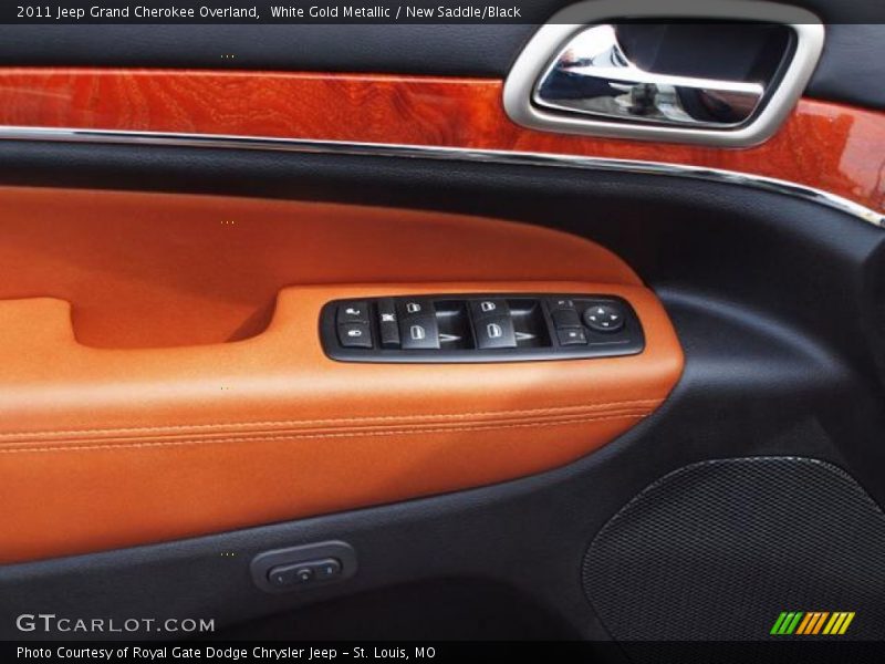 White Gold Metallic / New Saddle/Black 2011 Jeep Grand Cherokee Overland